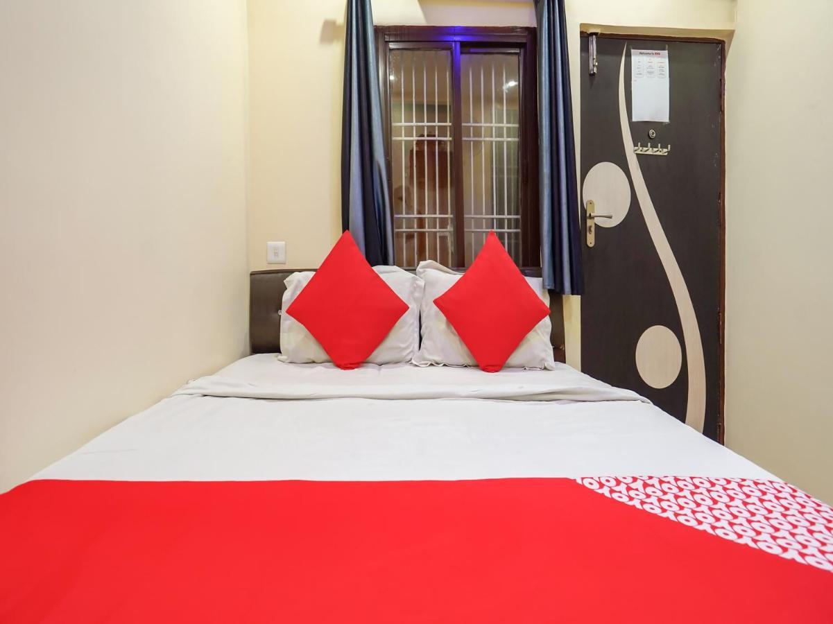 Oyo 75627 New Ankit Guest House Varanasi Exteriör bild