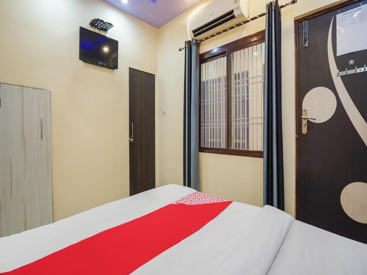 Oyo 75627 New Ankit Guest House Varanasi Exteriör bild