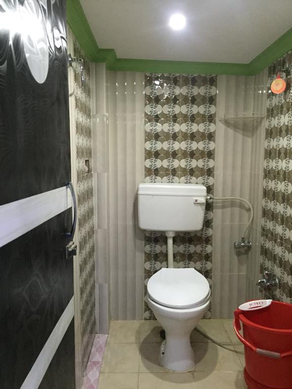 Oyo 75627 New Ankit Guest House Varanasi Exteriör bild